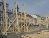 Úraz při stavbě kašny „Vnímání“